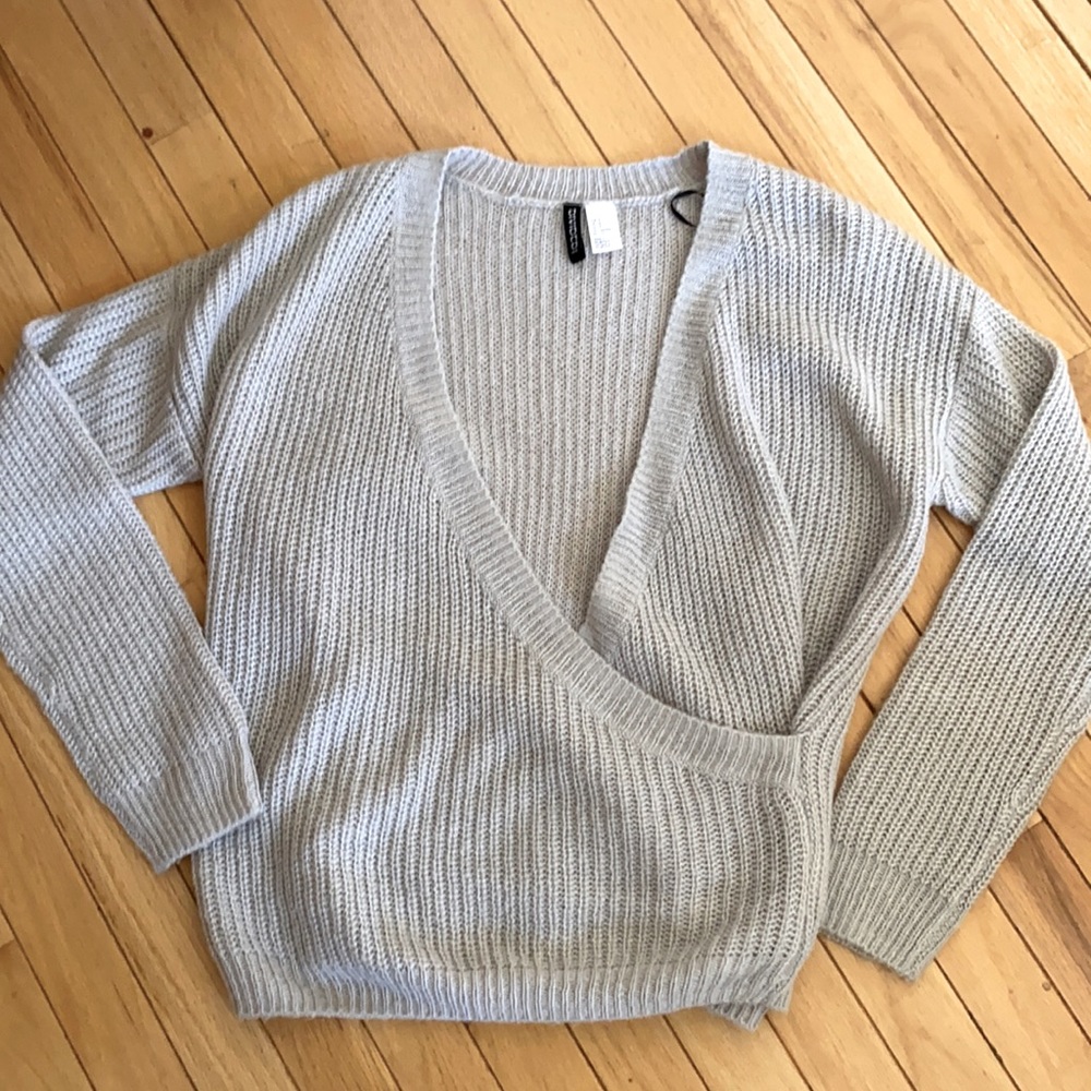 H&M Sweater